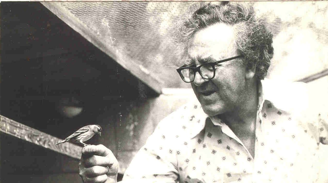  - ronald finch with pet siskin1